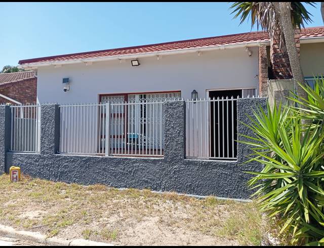 2 BEDROOM DETACHED RENTED IN SOUTH END